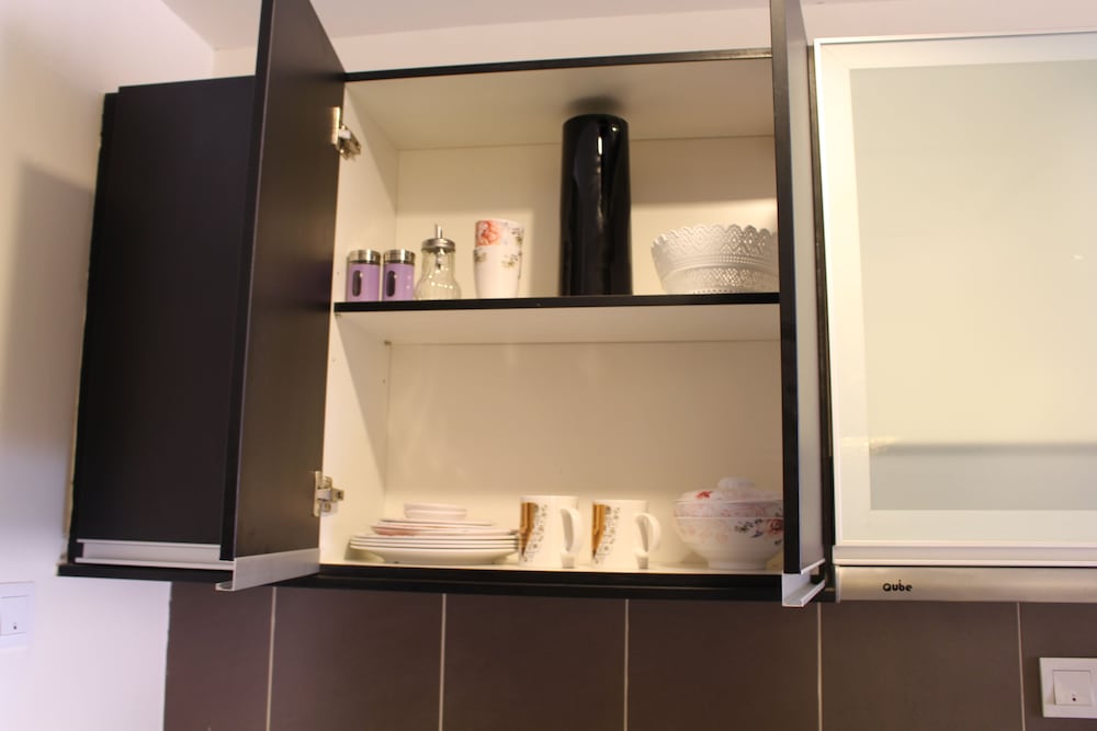 Фото Peaceful Service Suites at Taragon Puteri Bintang