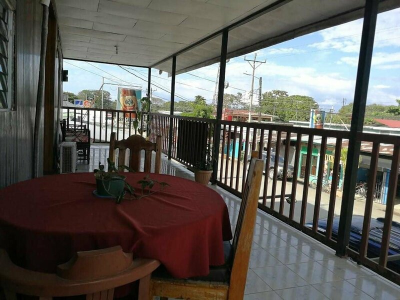 Гостиница Cabinas Carolina & Restaurante