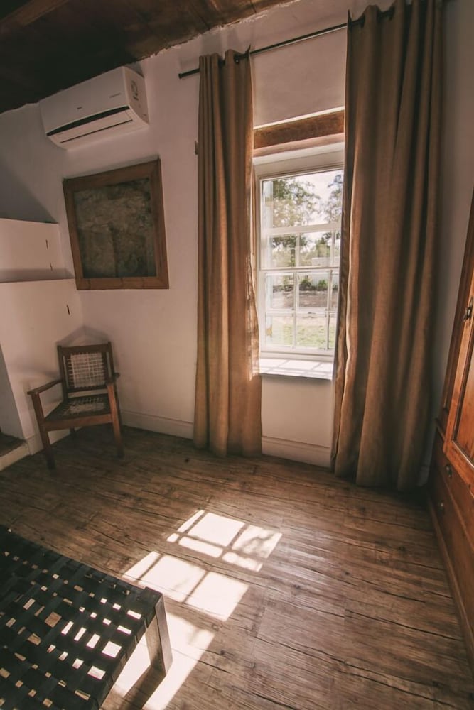 Фото Shiraz Estate Villa & Studios