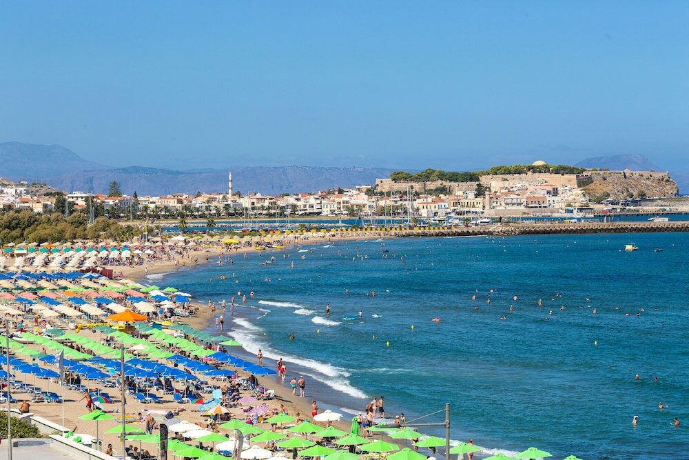 Фото Meltemi Coast Suites