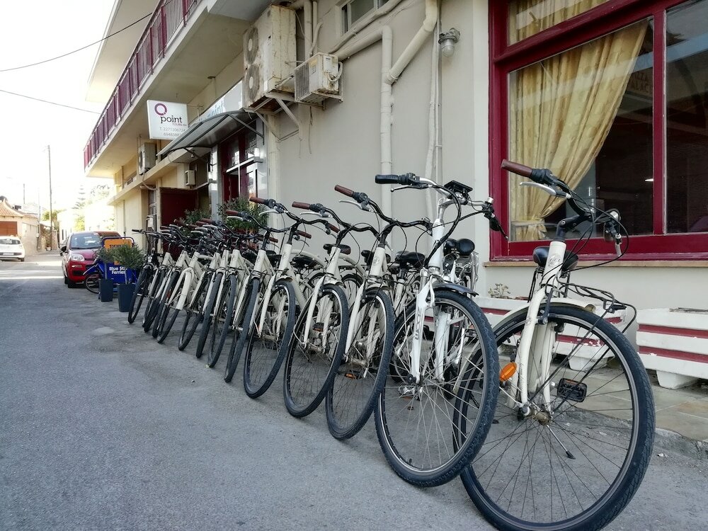 Фото Mastic Point Studios