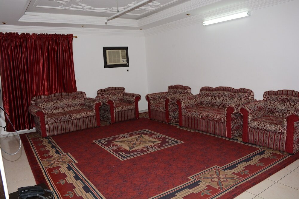 Фото Al Eairy Furnished Apts Al Madinah 8