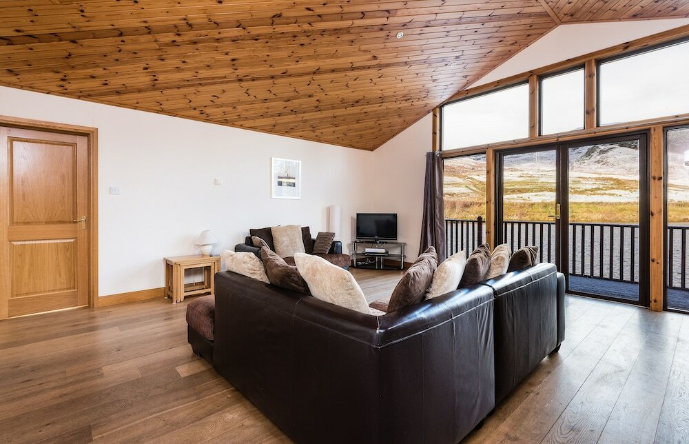 Фото Scottish Highland Lodge