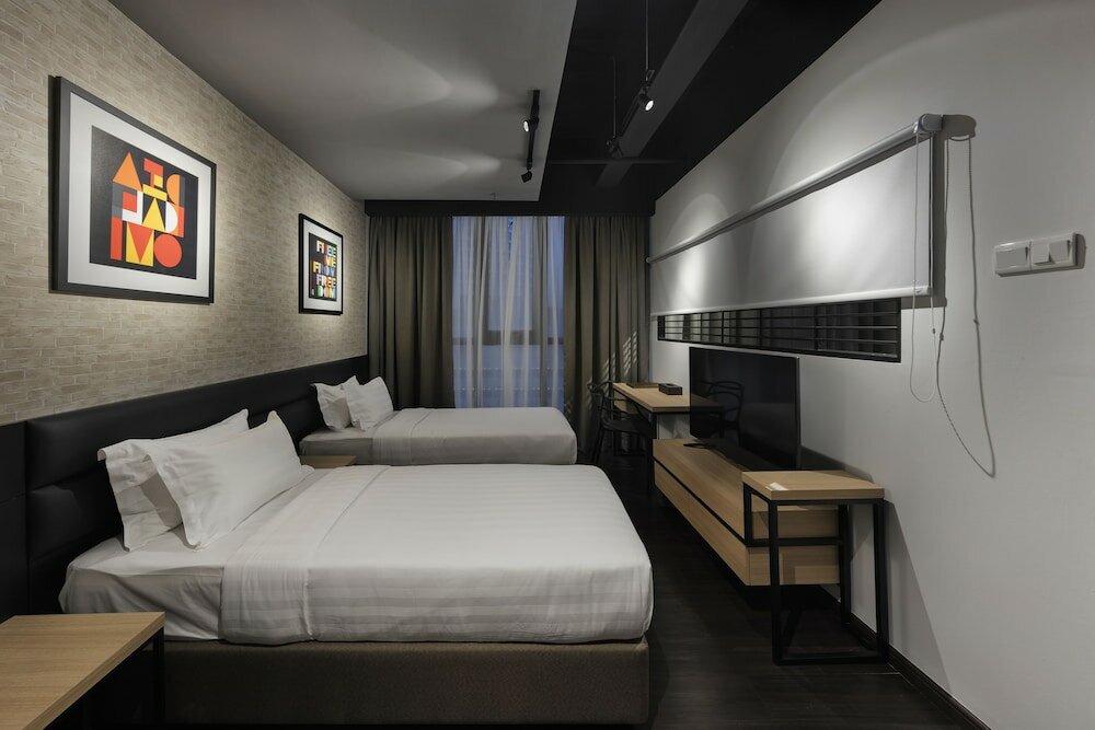 Фото The Granite Luxury Hotel