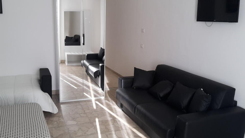 Фото Gualtiero camere e suite