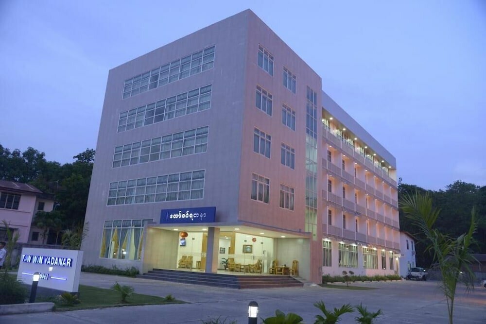 Фото отеля 1