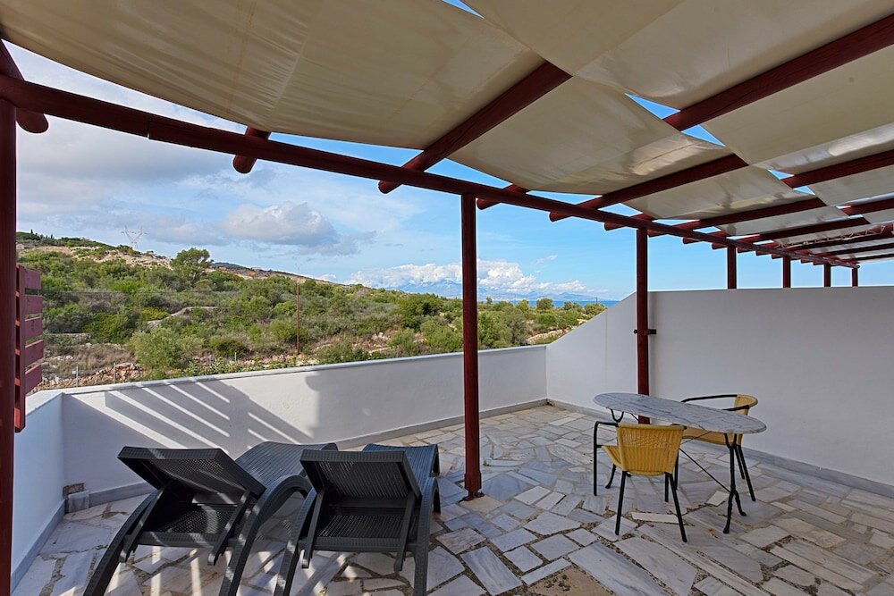 Фото Mikro Nisi Studios