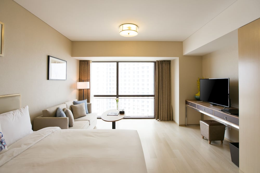 Фото Cherry Residences May-Fourth Square