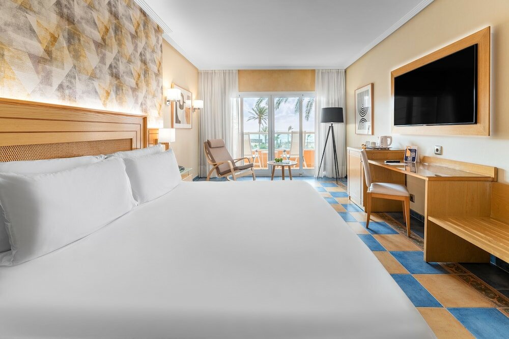 Фото Elba Sara Beach & Golf Resort
