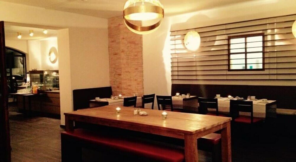 Фото Hotel Das Kronprinz