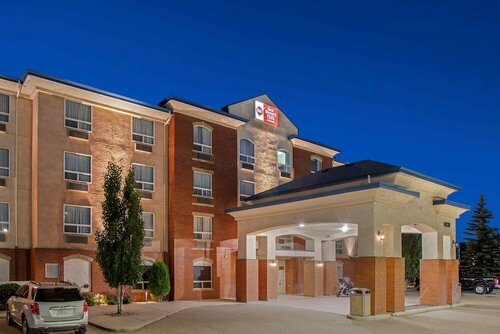 Гостиница Best Western Plus Red Deer Inn & Suites