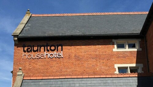 Гостиница Taunton House Hotel в Тонтоне