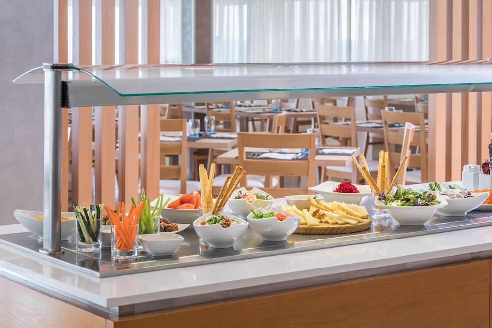 Фото Dom Jose Beach Hotel