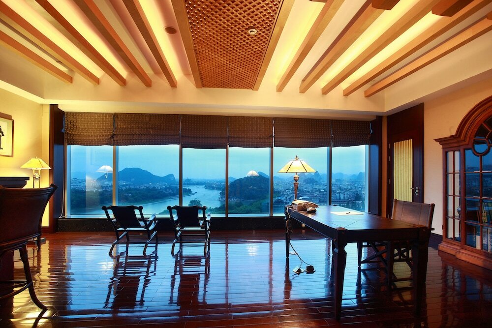 Фото Guilin Lijiang Waterfall Hotel