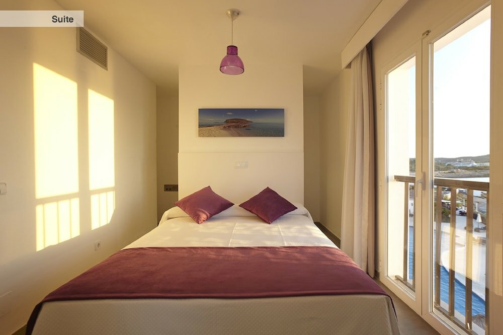 Фото Nereida Aparthotel