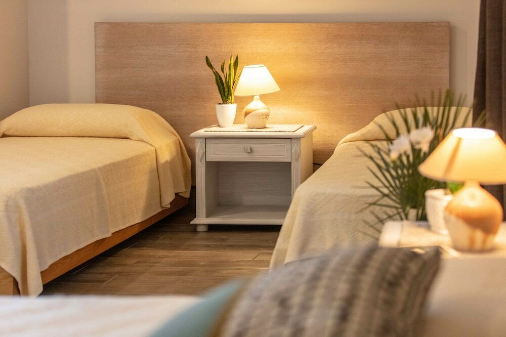 Фото Курортный отель Is Molas Resort