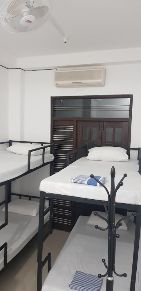 Фото Steps Backpackers Hostel