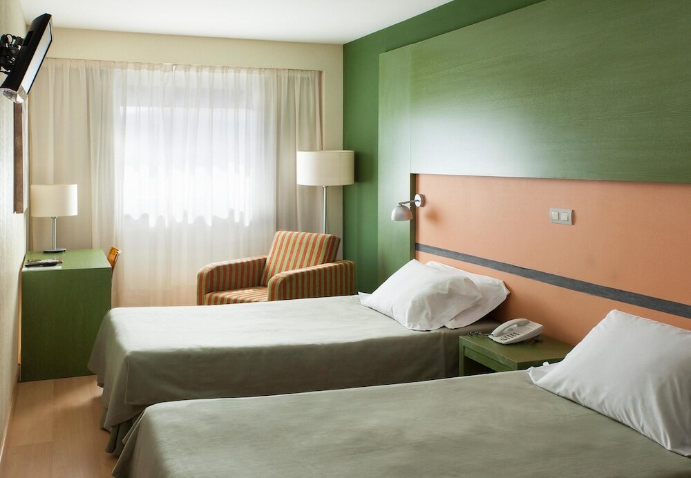 Фото Hotel Naval Sestao