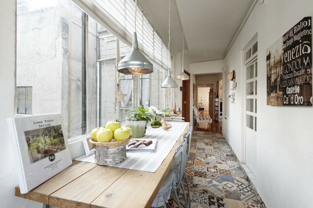 Фото Lomas French Balcony