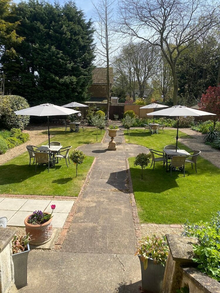 Фото Cley Hall Hotel