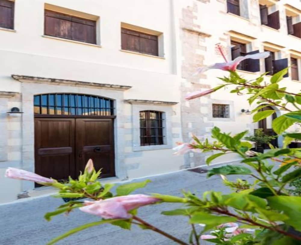 Фото Lithinon Cozy Studios and Suites