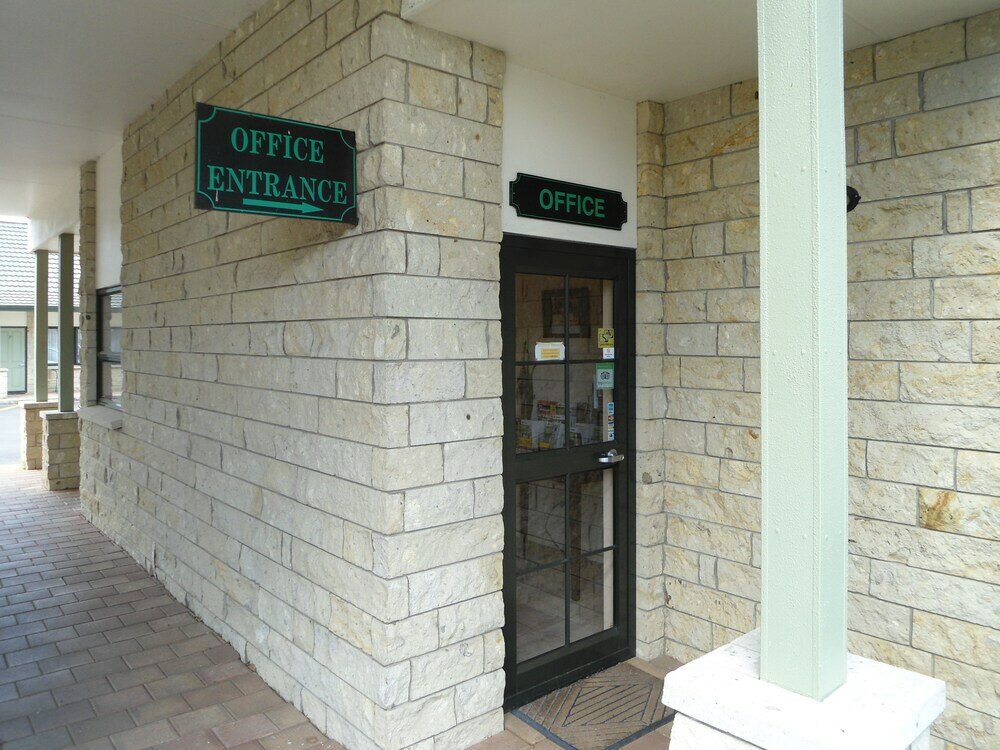 Фото O'Reillys Motel