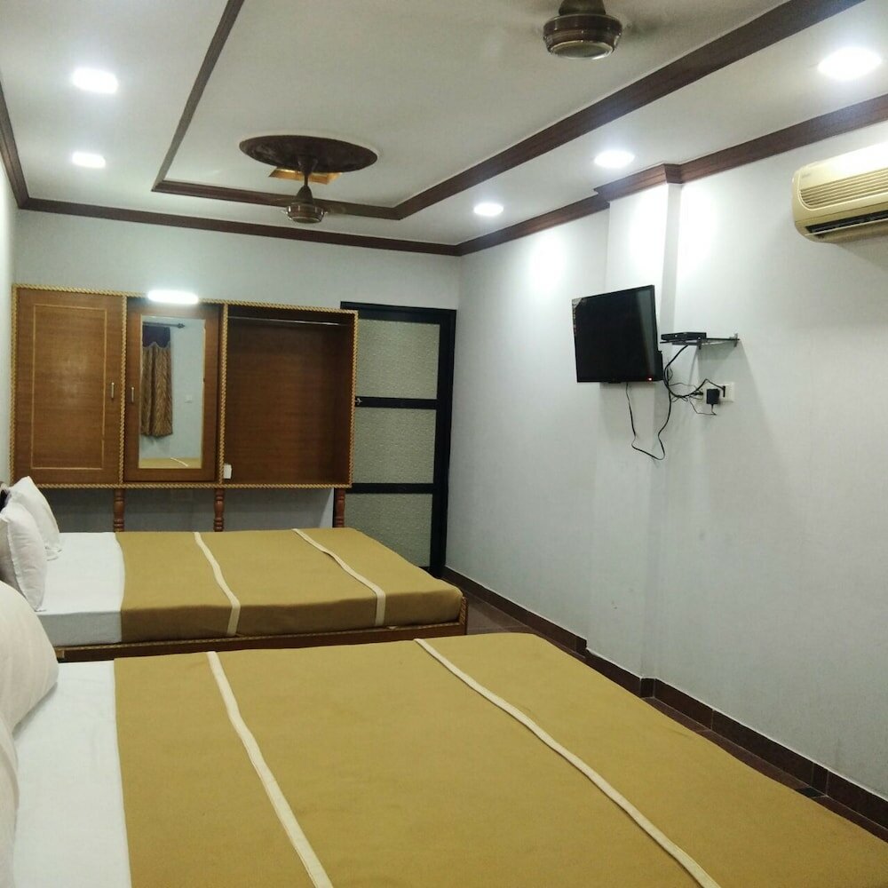 Фото Hiriz Hotel Dollar