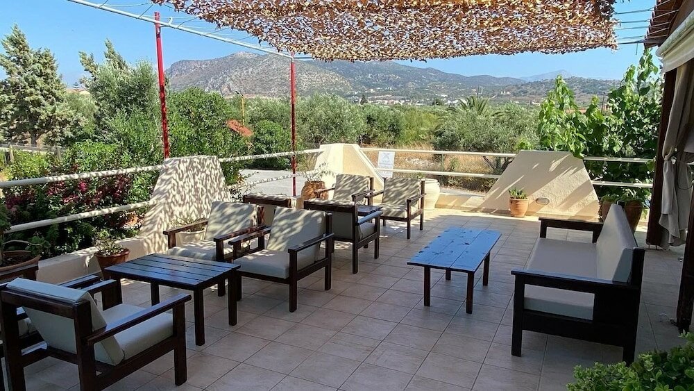 Фото Arion Stables & Apartments