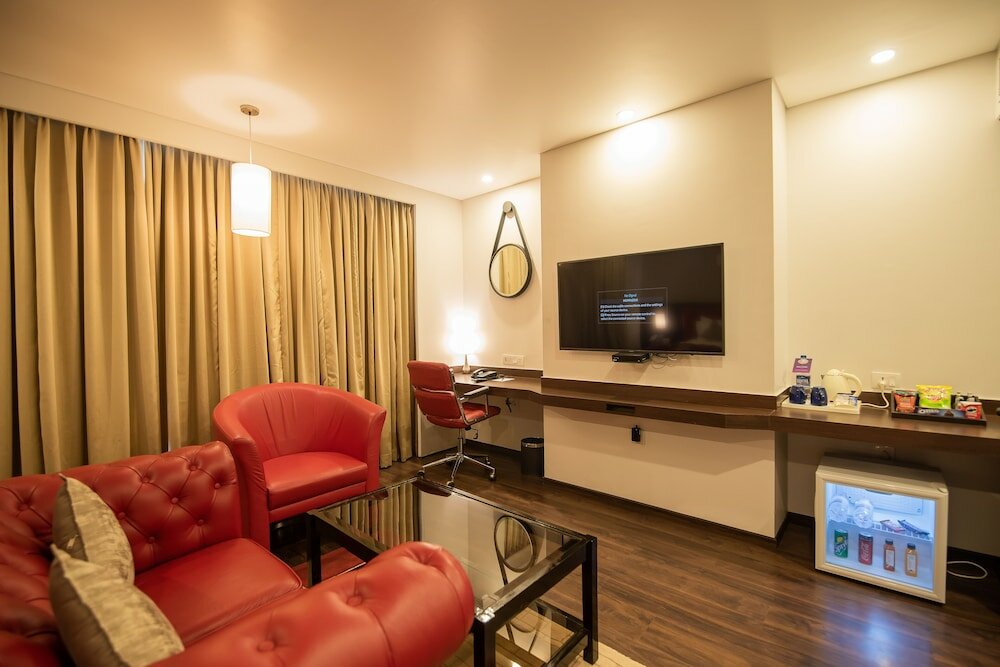 Фото The Phlox Hubballi