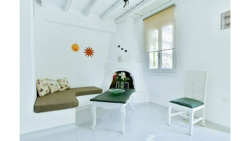 Гостиница Cozy 2-bedroom House in Tinos