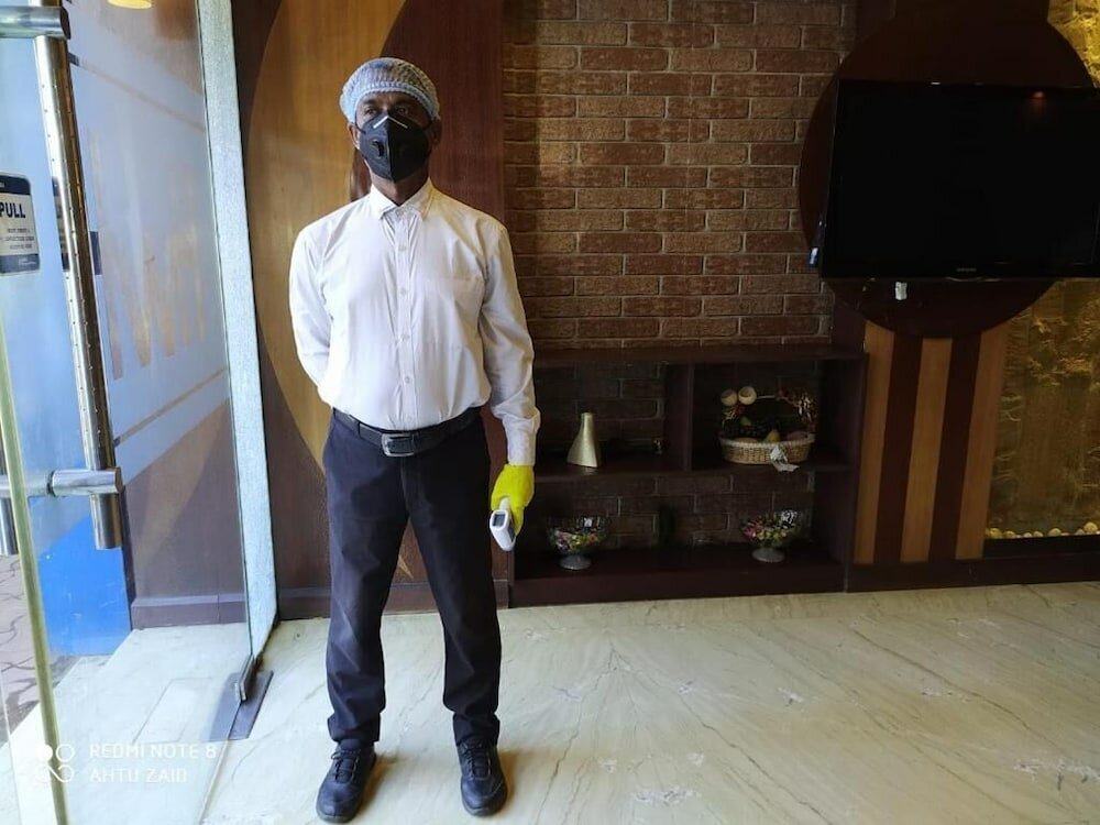 Фото Hotel White House