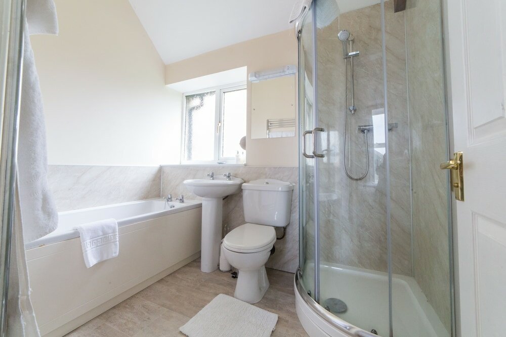 Фото Riding Farm Cottages