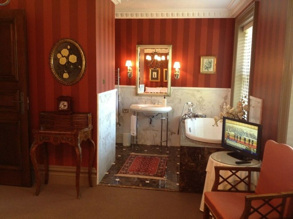 Фото Linden Hall