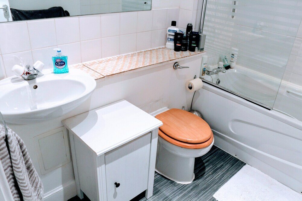 Фото 2 Bedroom Penthouse Apartment in Leafy City Centre