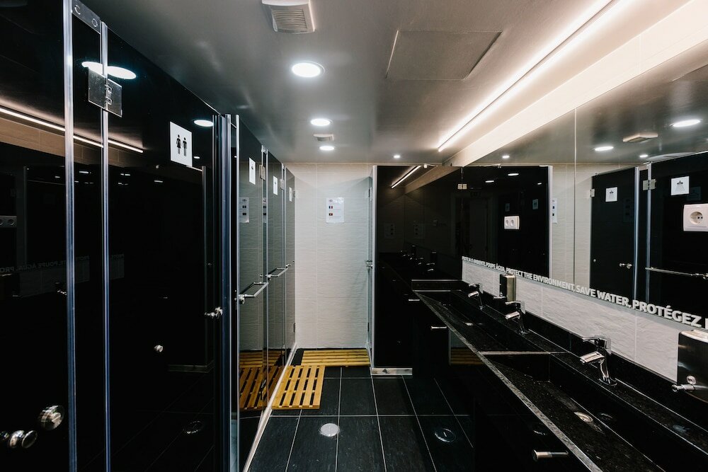 Фото Lisbon South Hostel