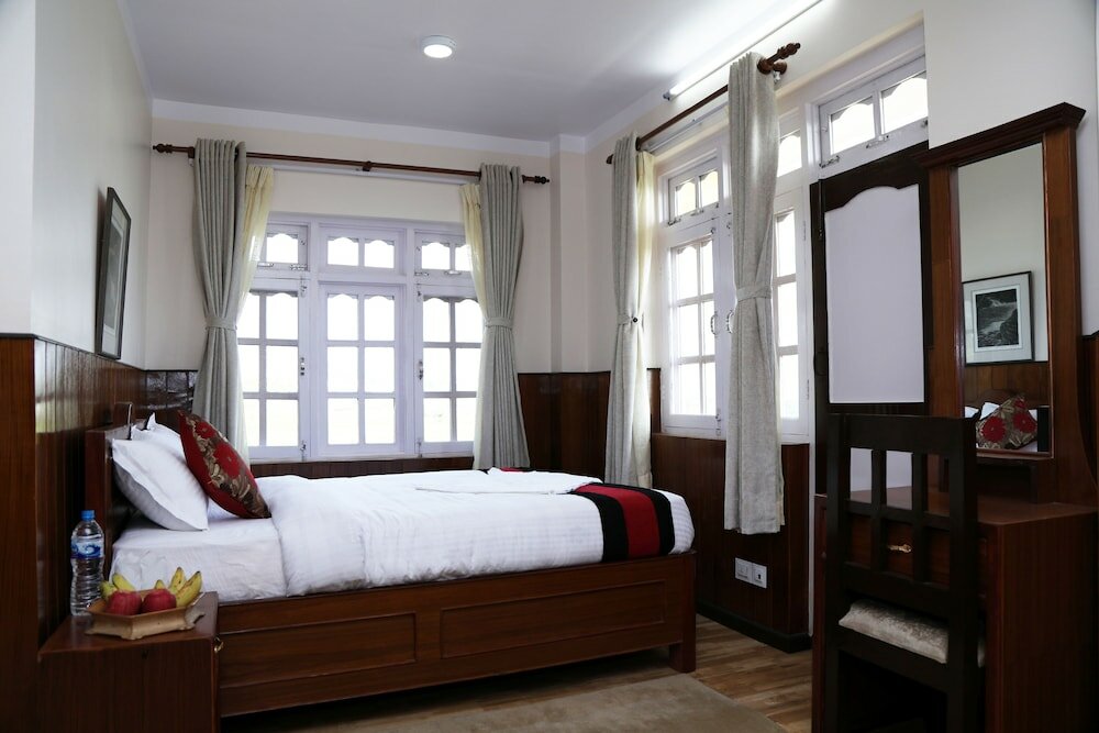 Фото отеля 2