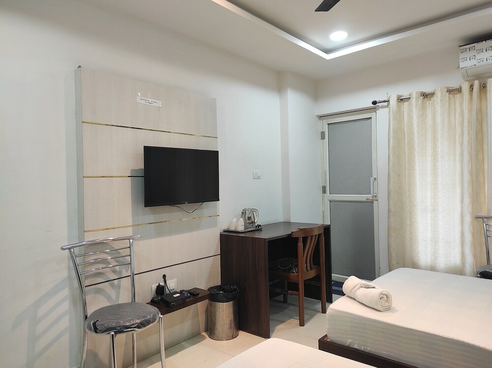 Фото Indira Lodge