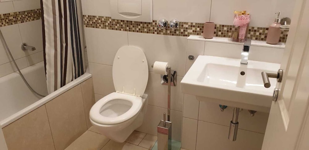 Фото Finest - Hotel Suiten Bonn