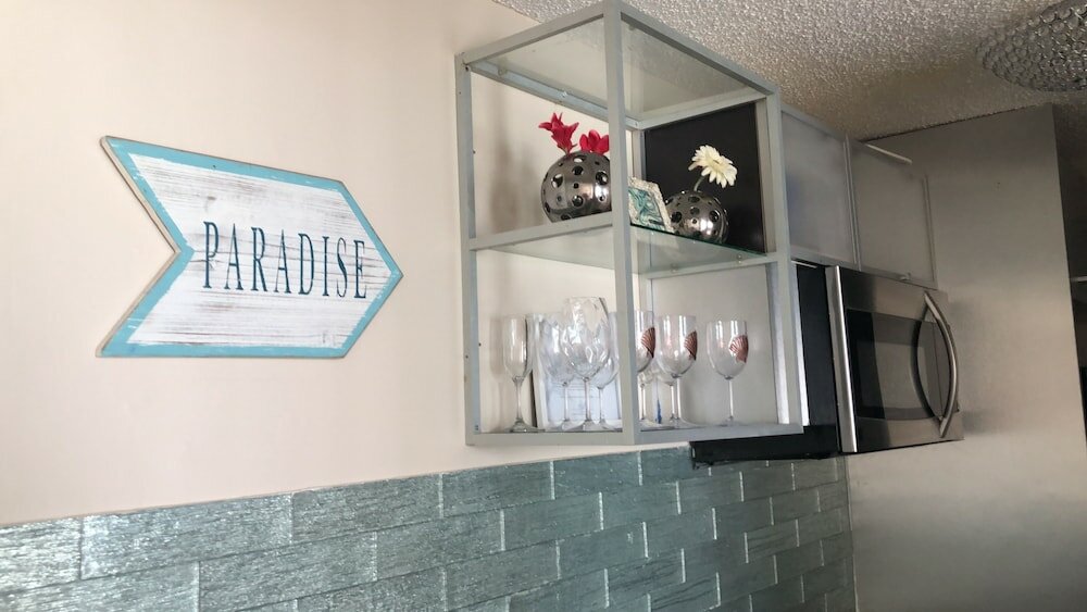 Фото Ocean View Gorgeous 1 Bedroom Apt