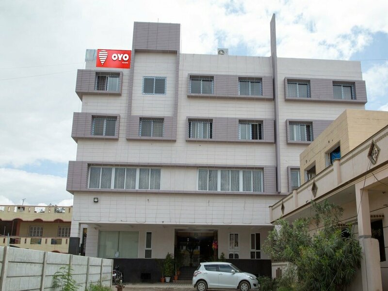 Гостиница Oyo 9248 Hotel Shrinidhi