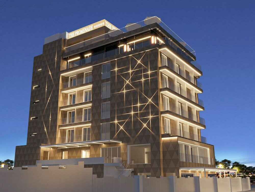 Фото The Promenade Luxury Wellness Hotel