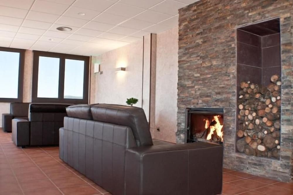 Фото Albergue Hotel La Casa del Peregrino