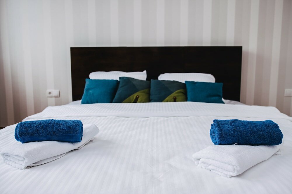 Фото Luxury 3 Story House- Best View