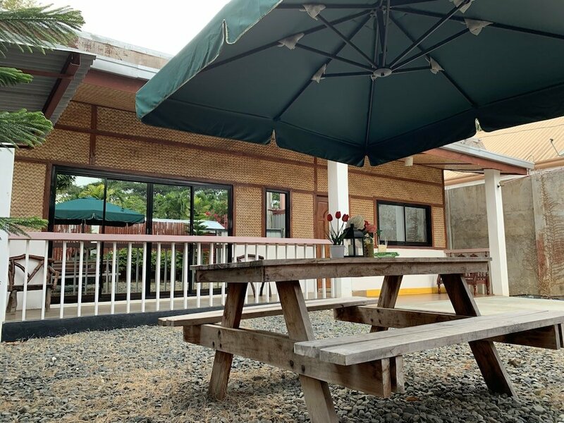Гостиница Mayumi Lodge в Пуэрто-Принсесе