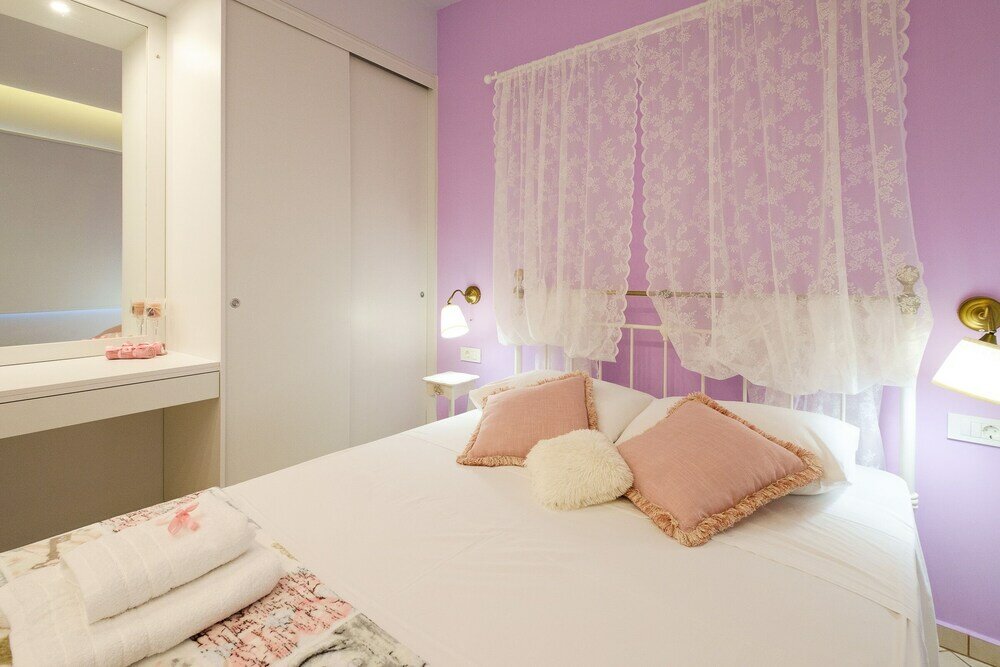 Фото Cozy Home close to old Port Sea Front & Parking