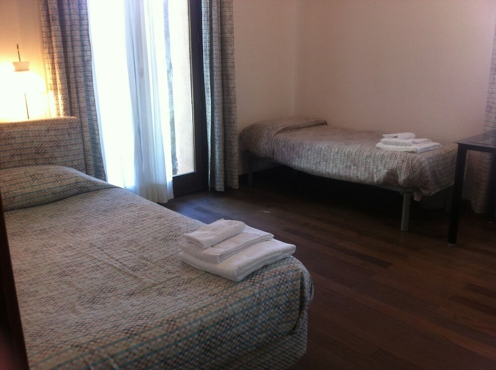 Фото Town & Country Guest House B&b