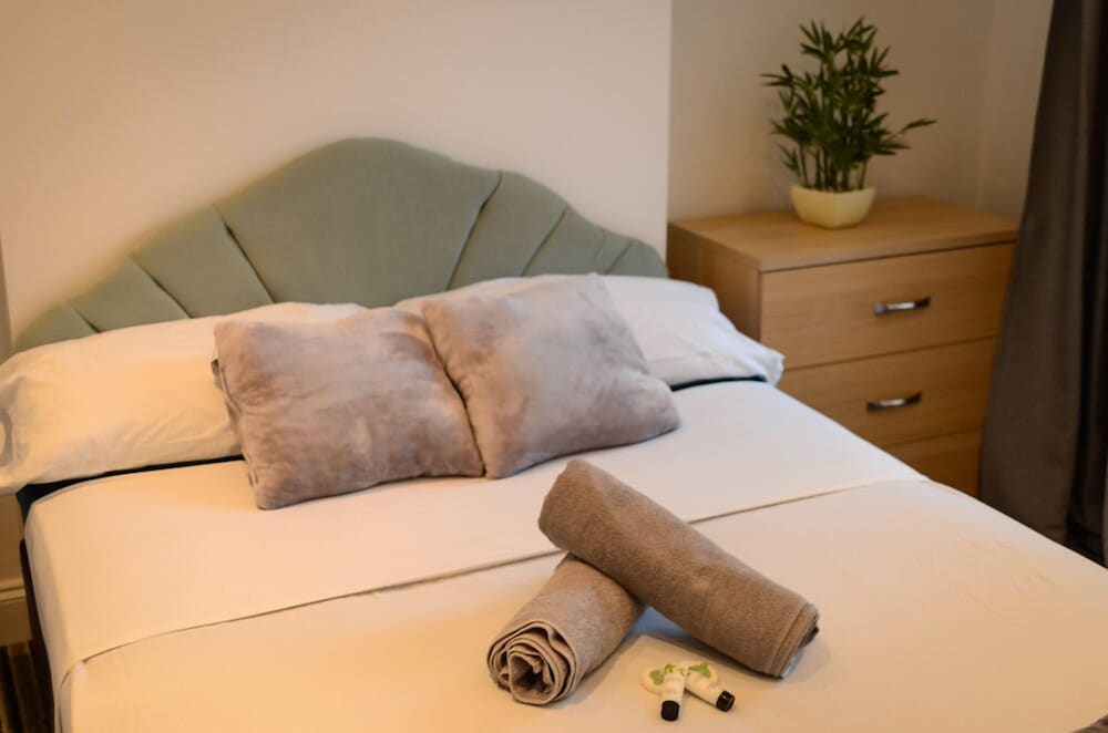 Фото Hollybush Row Rooms