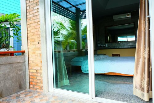 Гостиница Baan Nasai Resort в Сураттани