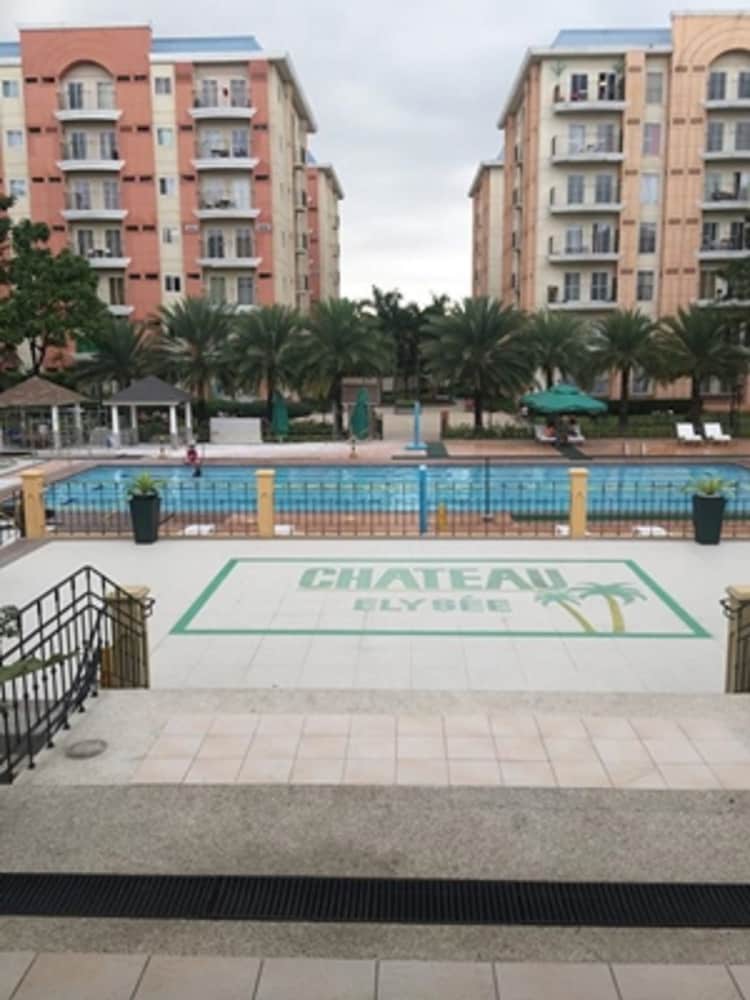 Фото KarLa's Place at Chateau Elysee