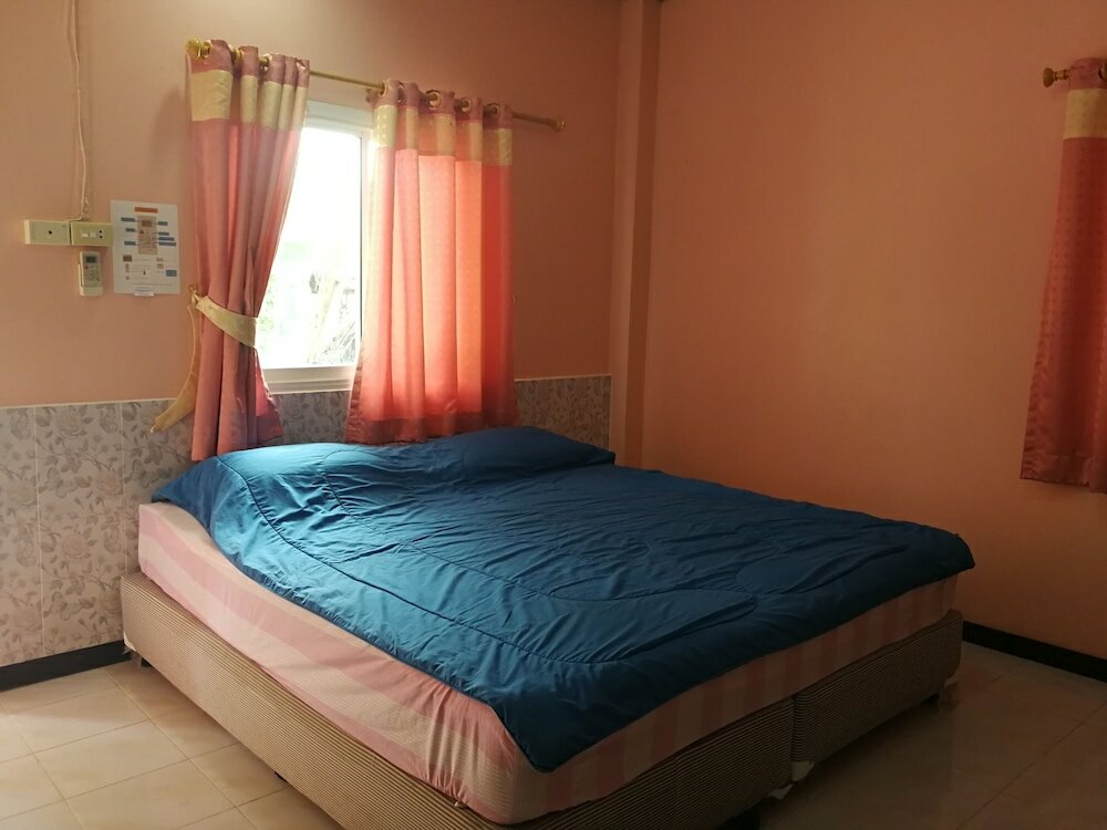 Фото Baan Pak Parichat-Sarun